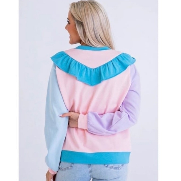 Karlie ruffle sweatshirt - Picture 2 of 5